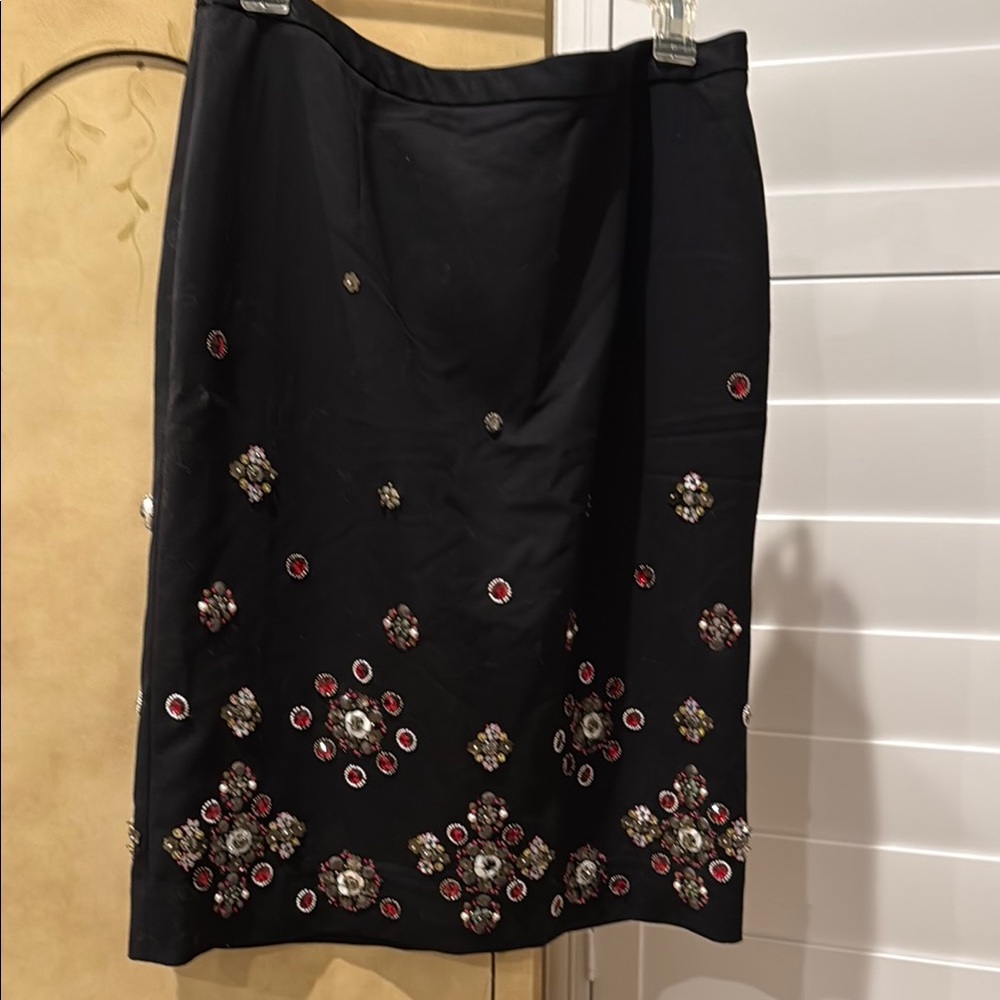 White House Black Market NWT sz 12 crystals and beads on skirt.